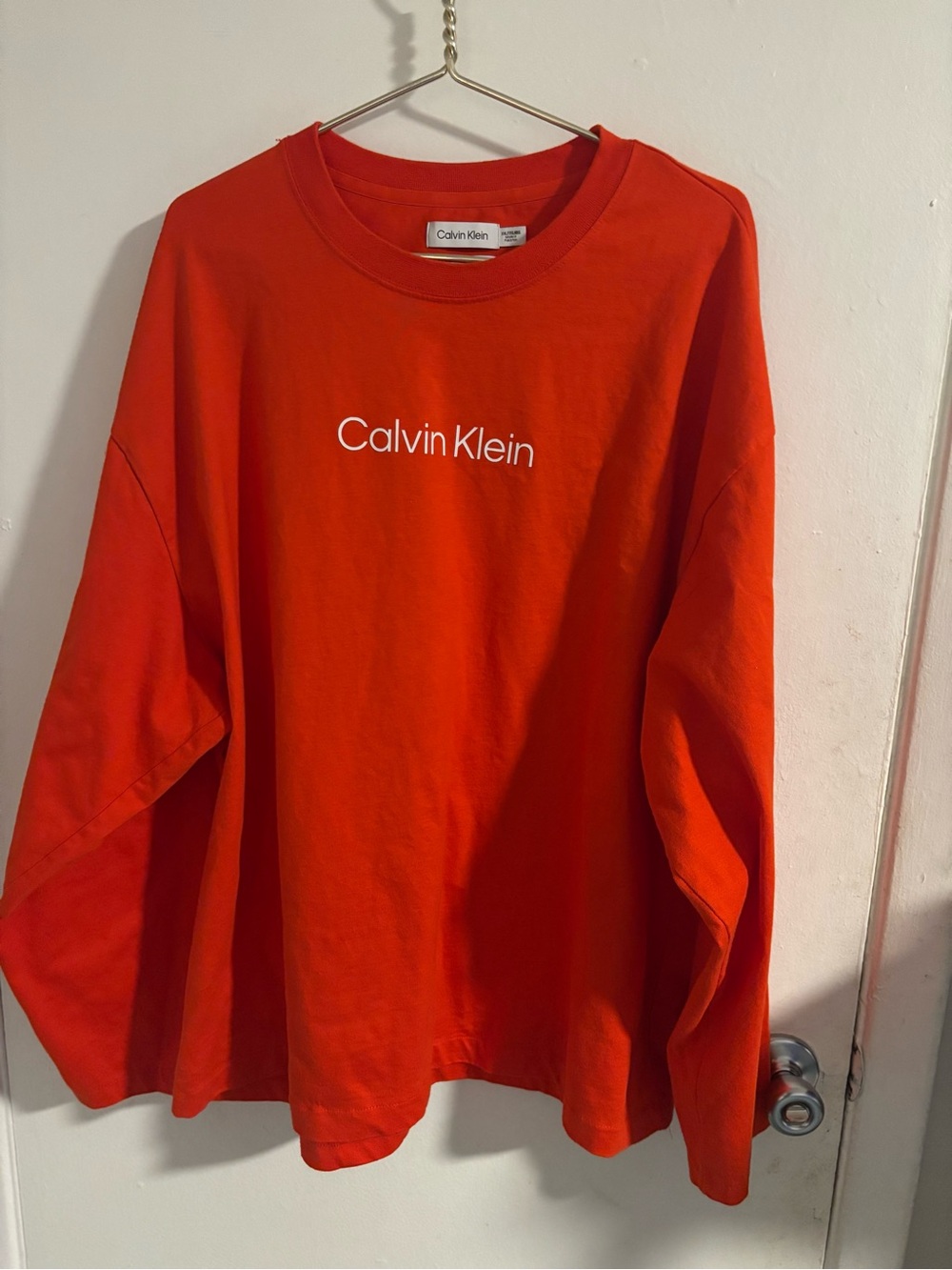 Calvin Klein Men’s XXL Relaxed Fit Orange Red Logo Long Sleeve Shirt
(1274)